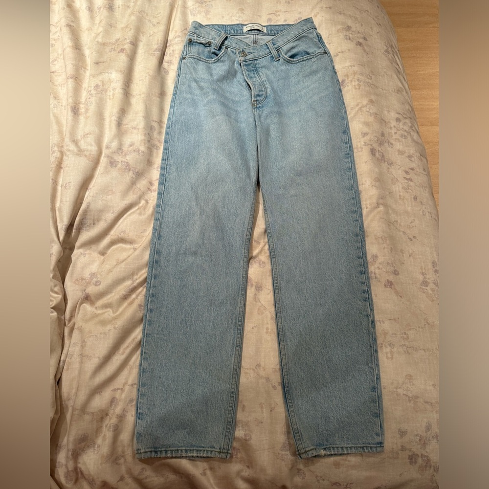 Abercrombie & Fitch The Dad criss cross Straight Leg Jeans size 2